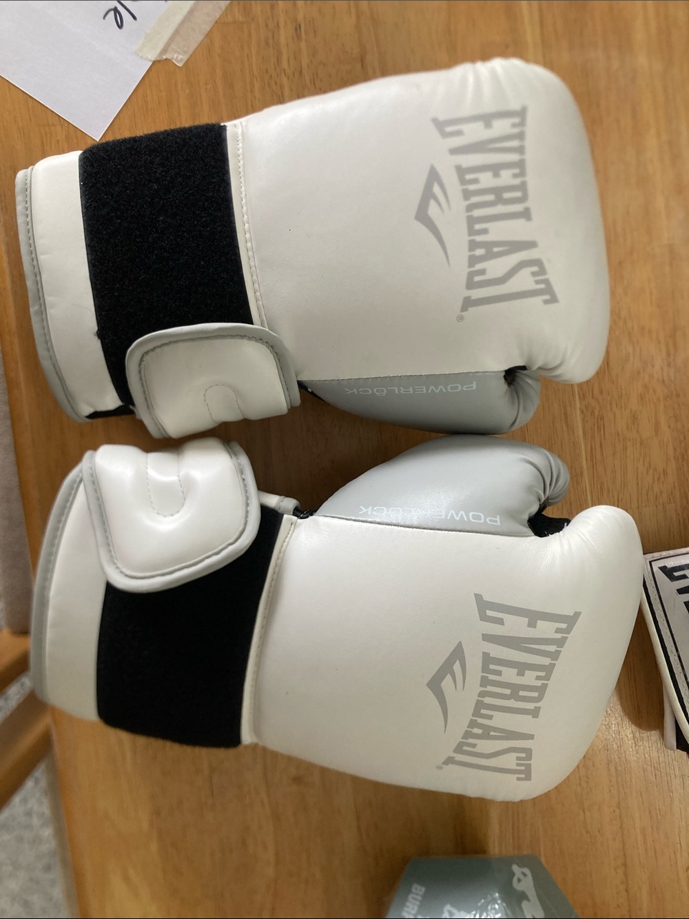Everlast White and Silver Boxing Gloves with Black Strap